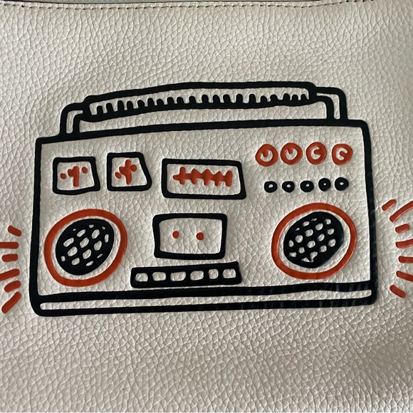 Coach x Keith’s Haring Special Edition Lyla Crossbody Bag - Picture 7 of 9